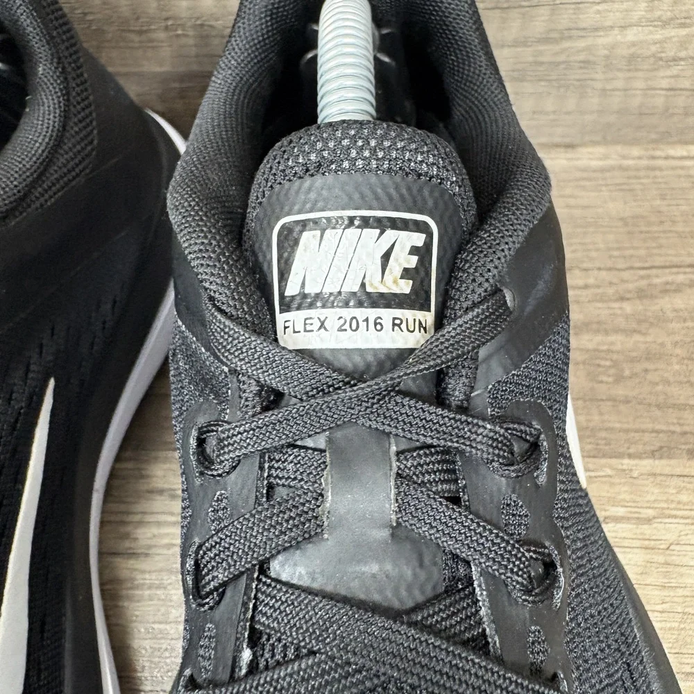 Nike Flex 2016 Run Black Womens US Size 7.5 EUR 38.5 830751-001 Running Shoes
